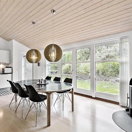 1435-aakirkeby-aedjavejen-10 Tatil Evi *