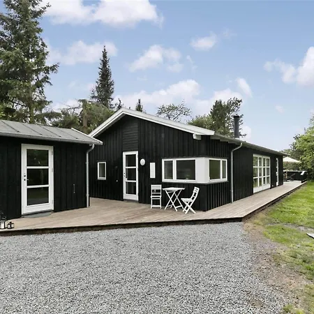 1435-aakirkeby-aedjavejen-10