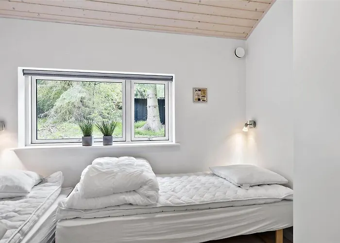 1435-aakirkeby-aedjavejen-10