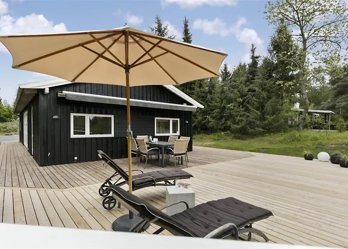 1435-aakirkeby-aedjavejen-10 *